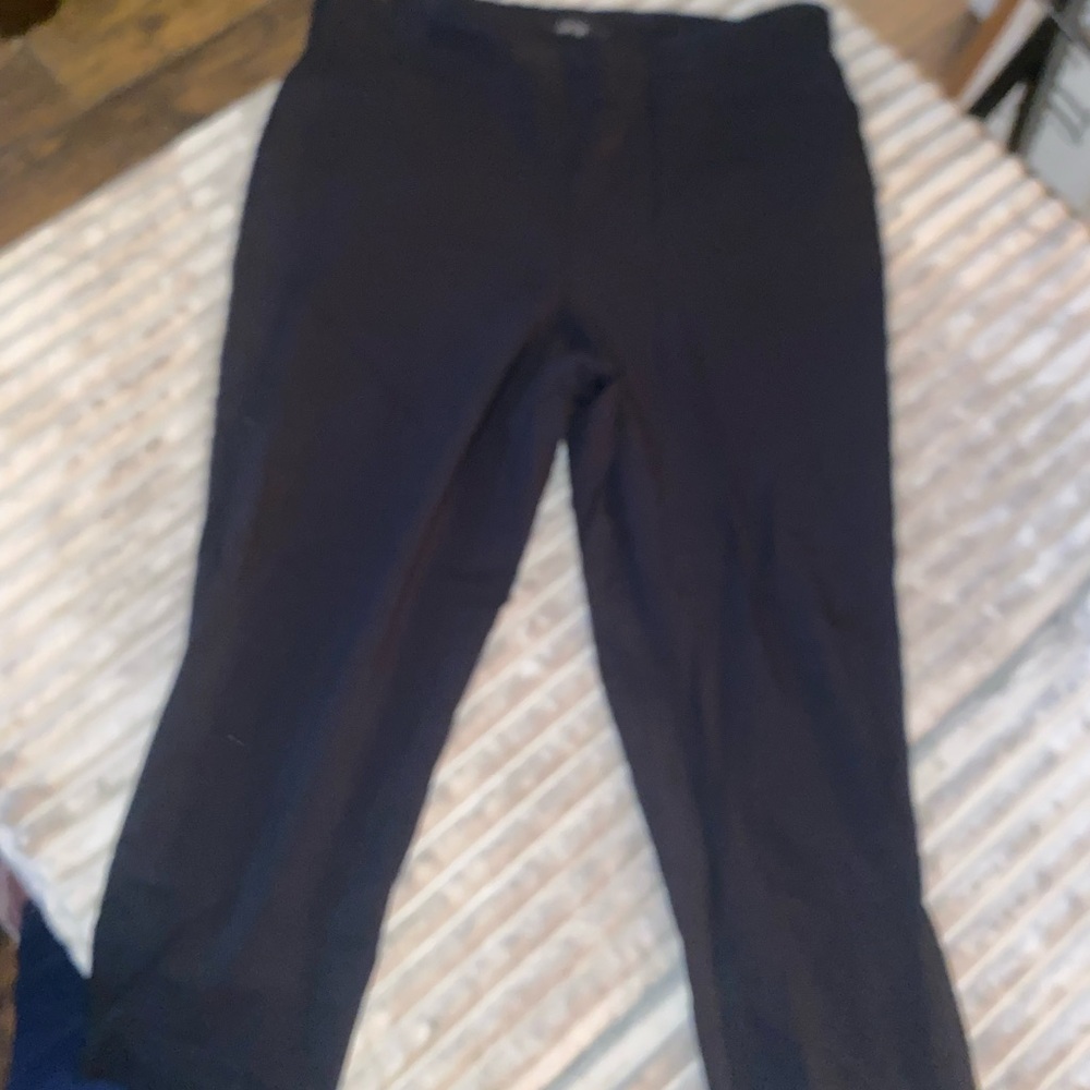 Apt. 9 Elegant Black Garment